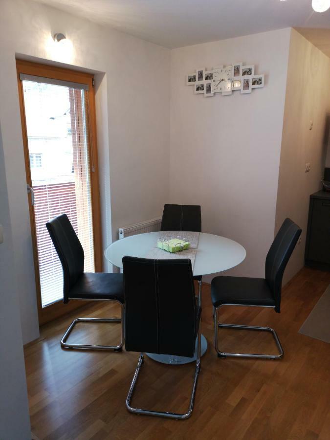 Apartma Lucijana Mojstrana Exterior foto